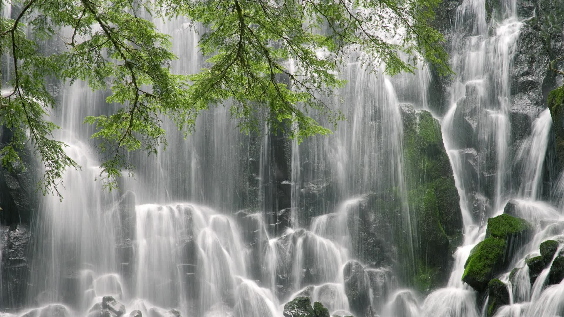 世界帆船赛事海上救援联合训练计划与时间表公布,海上救援船视频